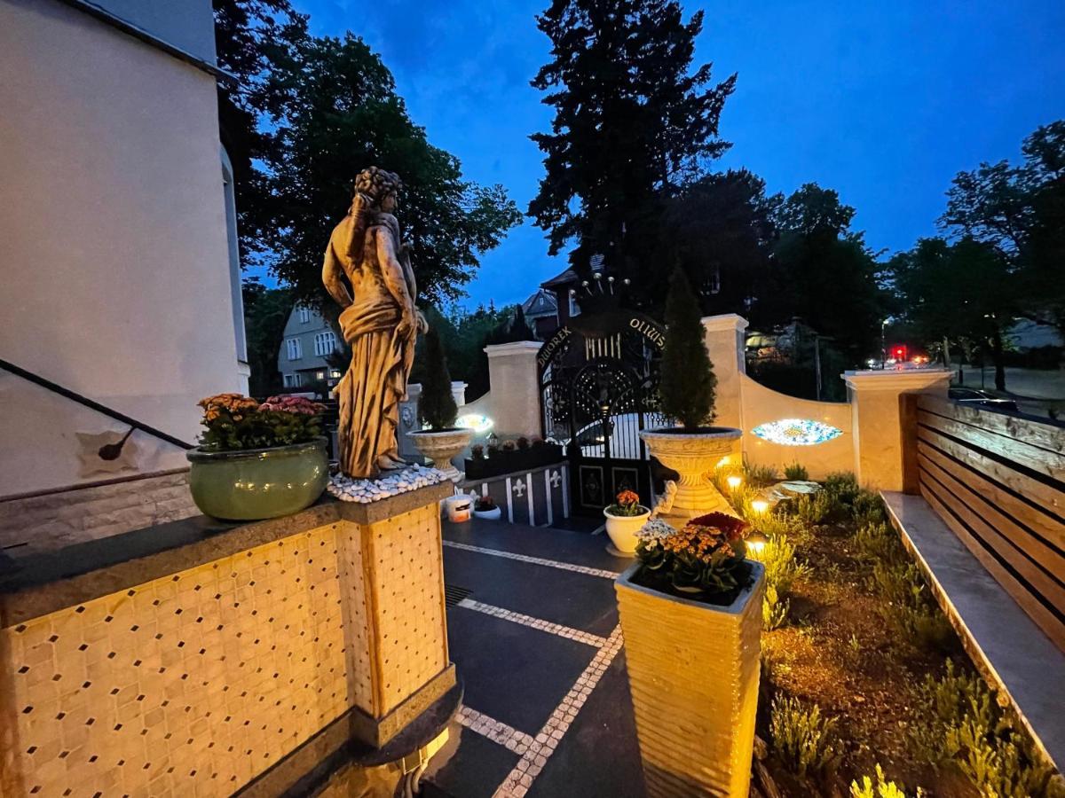 Dworek Oliwski Bed and Breakfast Gdansk Exterior foto
