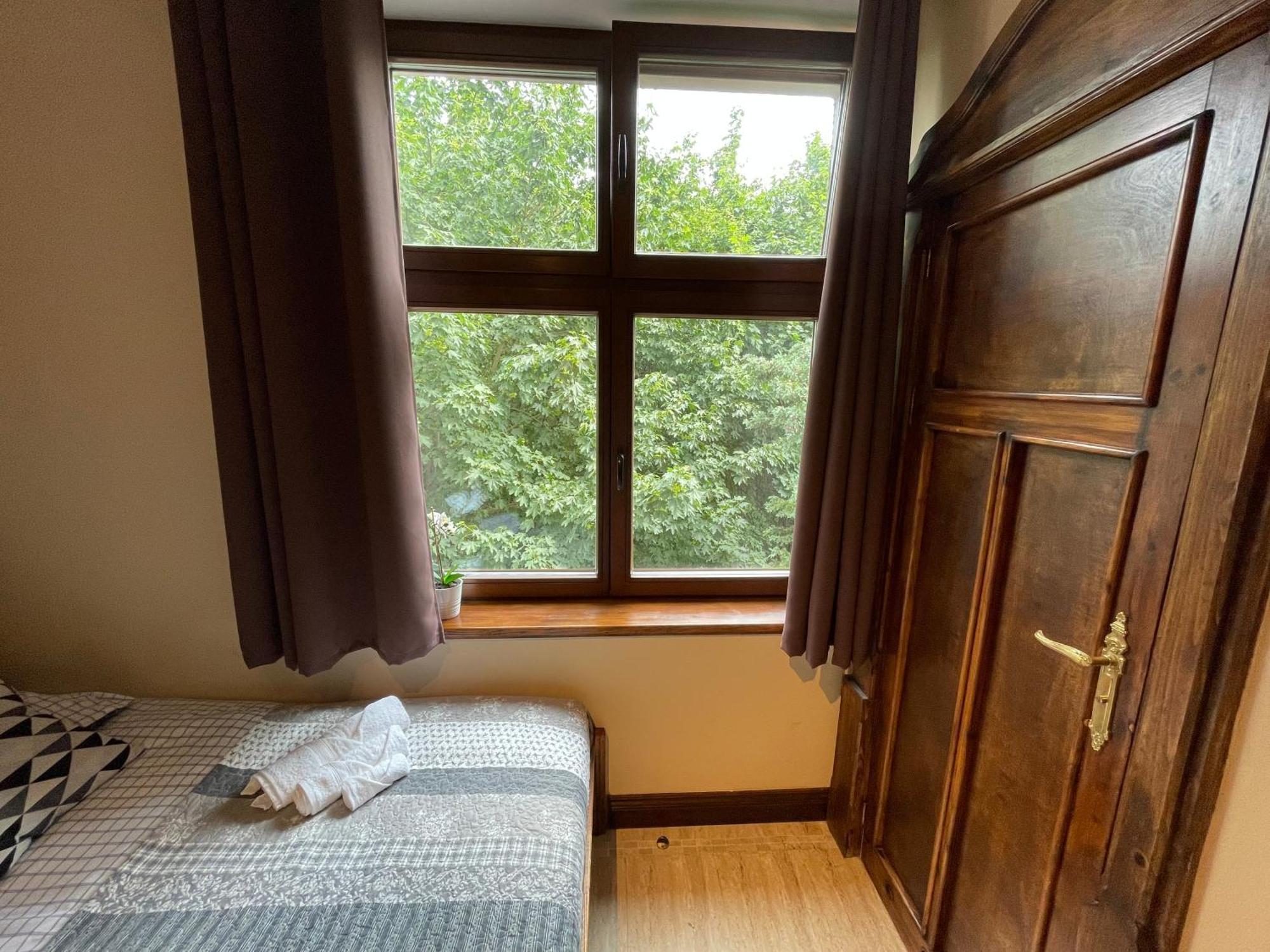 Dworek Oliwski Bed and Breakfast Gdansk Exterior foto