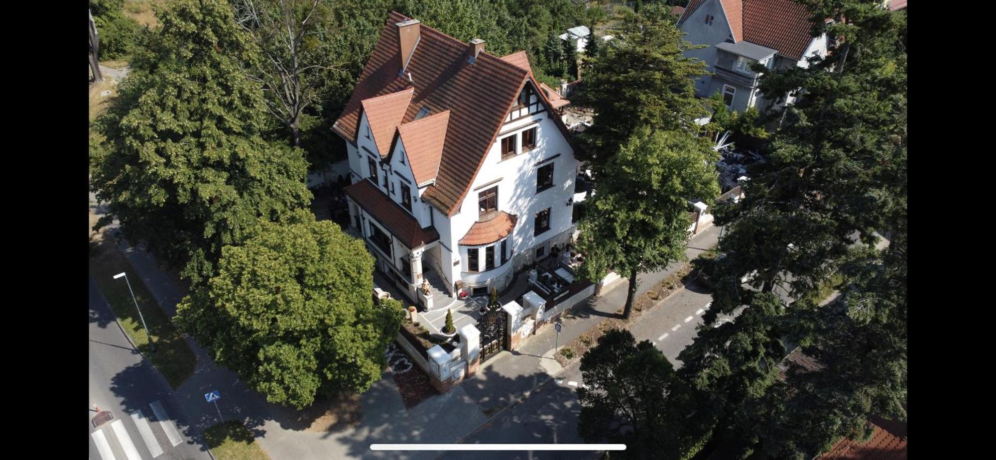 Dworek Oliwski Bed and Breakfast Gdansk Exterior foto