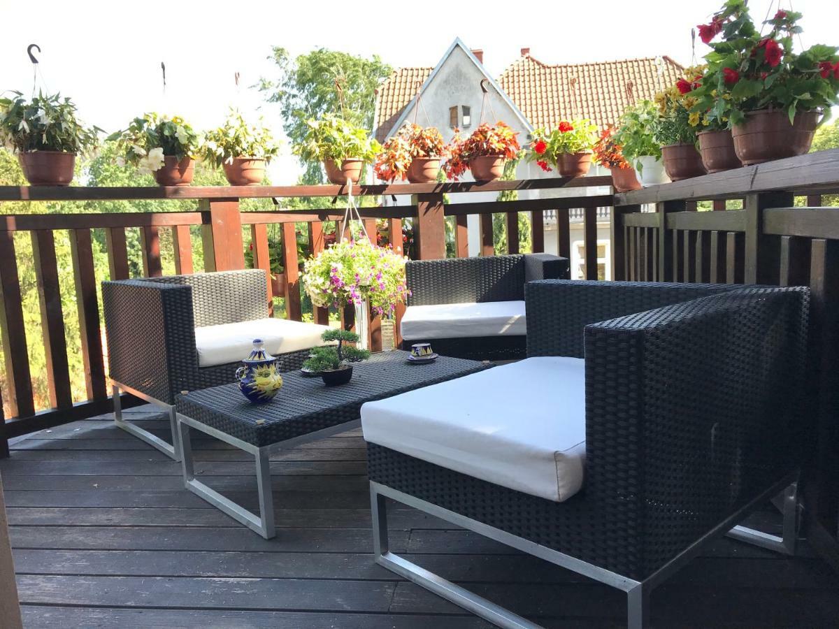 Dworek Oliwski Bed and Breakfast Gdansk Exterior foto
